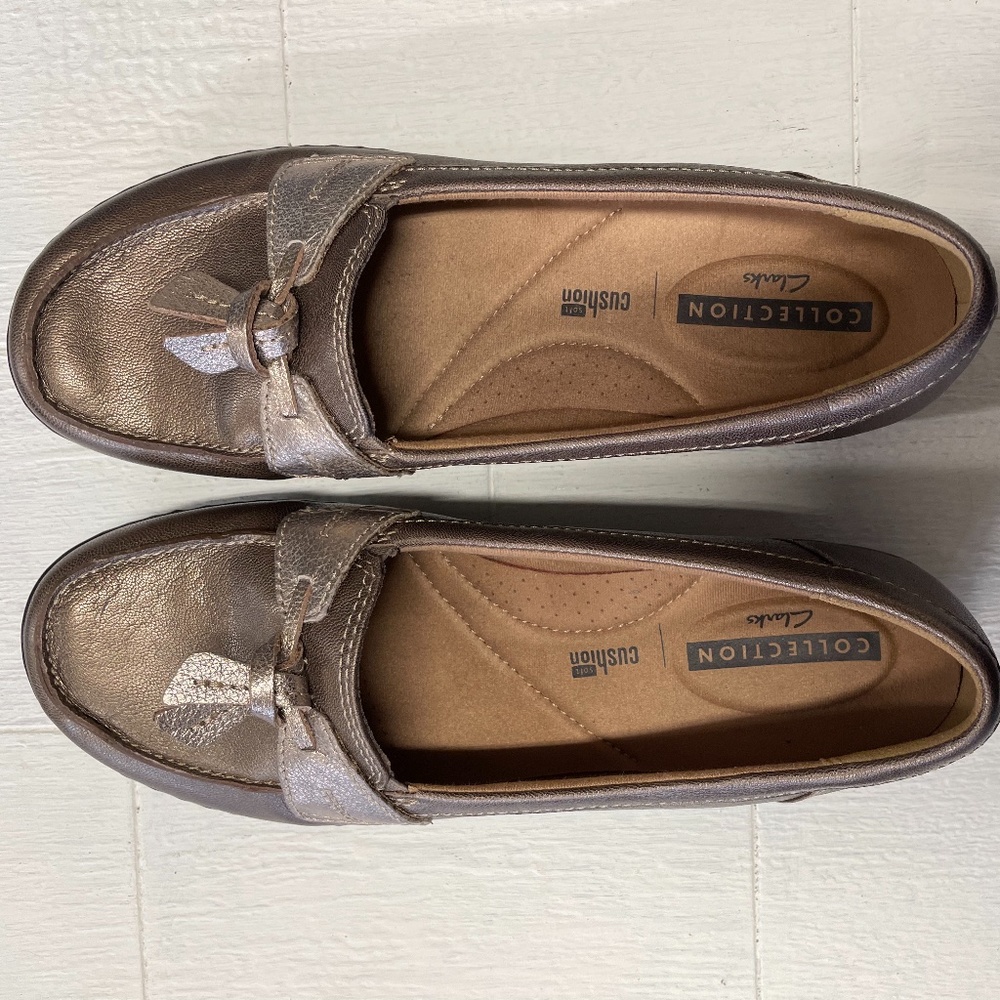 Women's brown Clarks collection size 7.5M LIKE NEW
